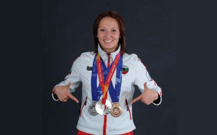 В търсене на бялата лястовица