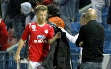 Топчо с червен картон, Мечо с асистенция при равенство