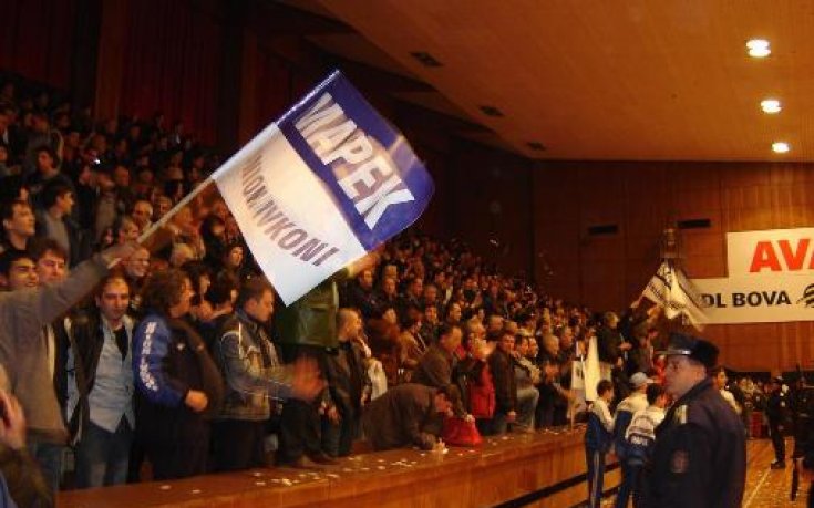 Марек взе бивш участник в ШЛ и Малкия Гибон