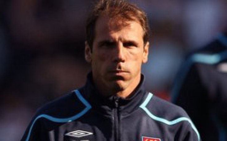 Дзола отново отряза Хюз за Белъми