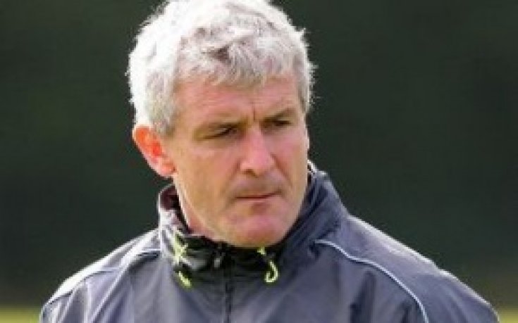 Хюз разрежда пространството за Мартин и Валери