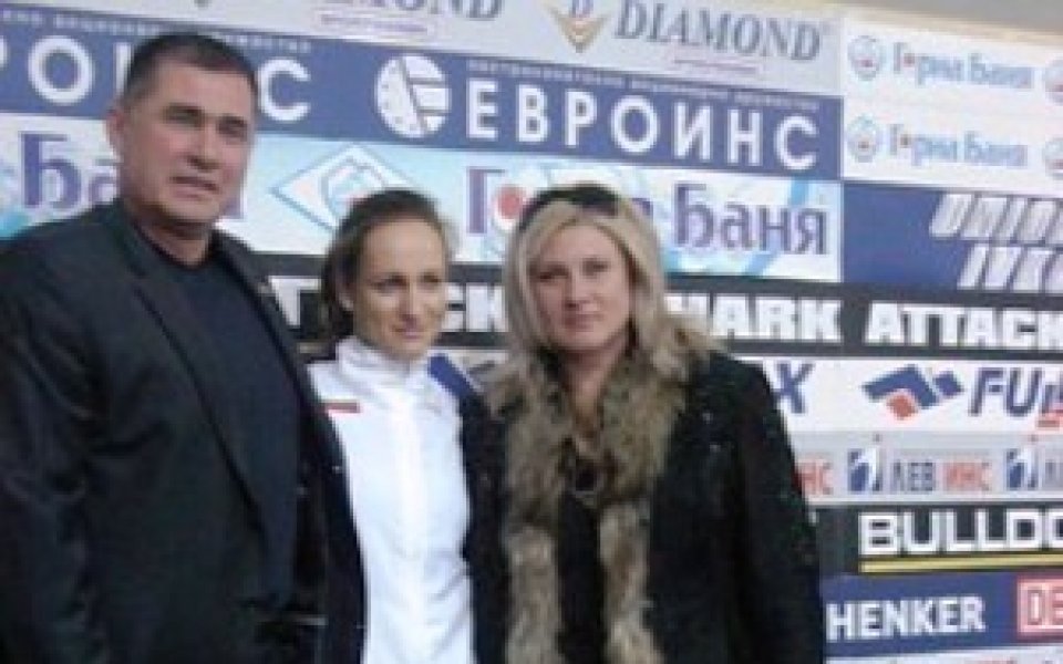 Треньорката на Ефтимова: Още трупа опит, на тренировки е перфектна