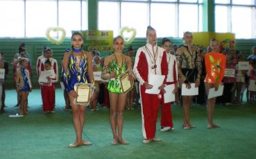 Млада българска гимнастичка стана абсолютна шампионка в Украйна