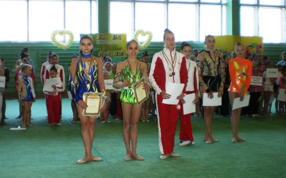 Млада българска гимнастичка стана абсолютна шампионка в Украйна
