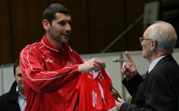 Попов: Доволен съм от мача и резултата