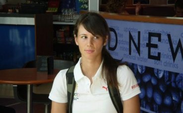 Пиронкова продължава на Индиън Уелс, чака я мач със Сафина