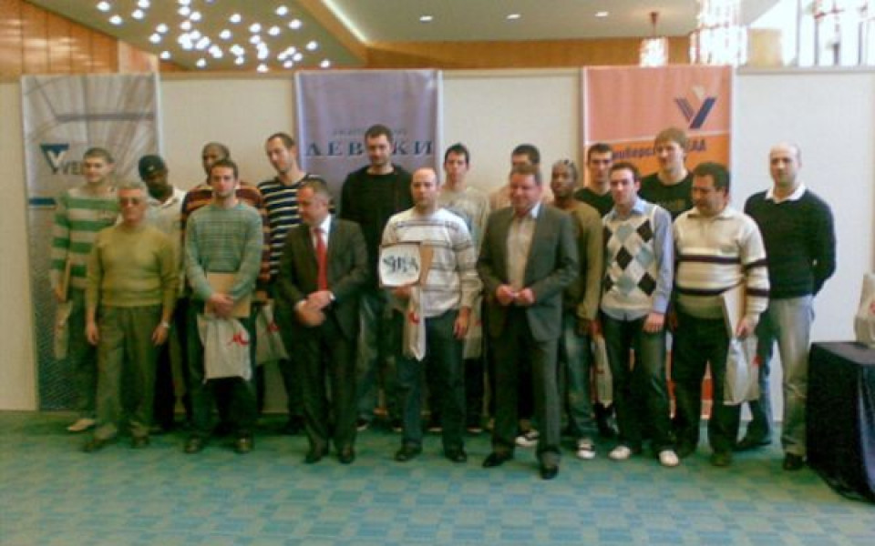 Спонсор награди баскетболистите на Левски за спечелената купа
