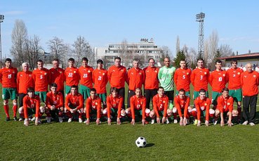 Труден успех за младежите ни над Академик
