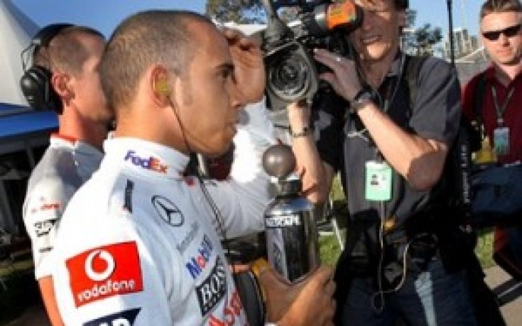 МакЛарън отстрани от тима спортния директор