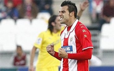 Грешна стъпка на Виляреал, Севиля подгони Реал