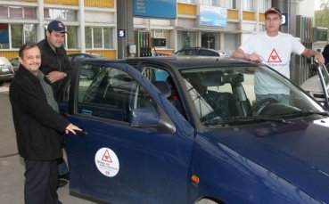 Краси Костов изпитва финалистите в „Обади се, като стигнеш”