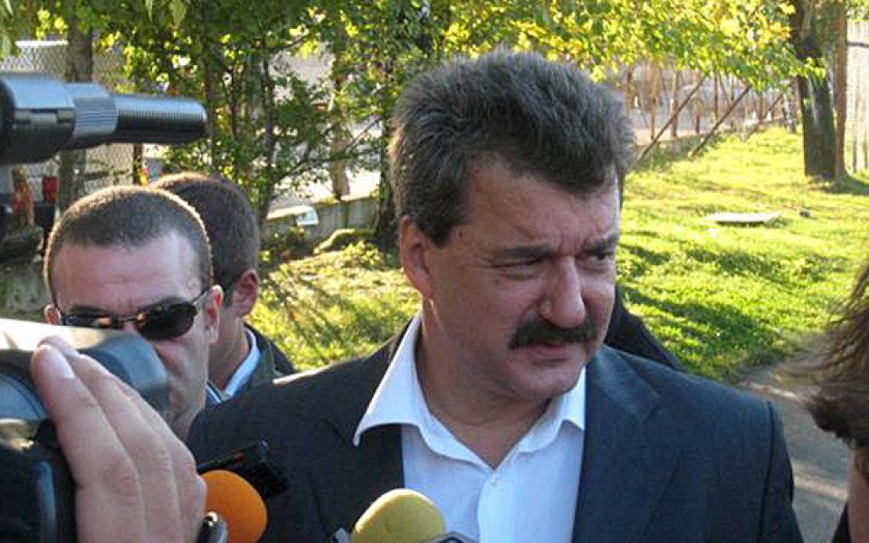 Батков: Стават доста циркове, но без участието на Левски