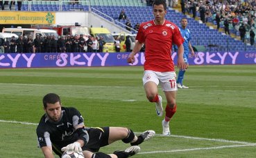 Божидар Митрев №1 по поздрави, възпяха Левски с кючек