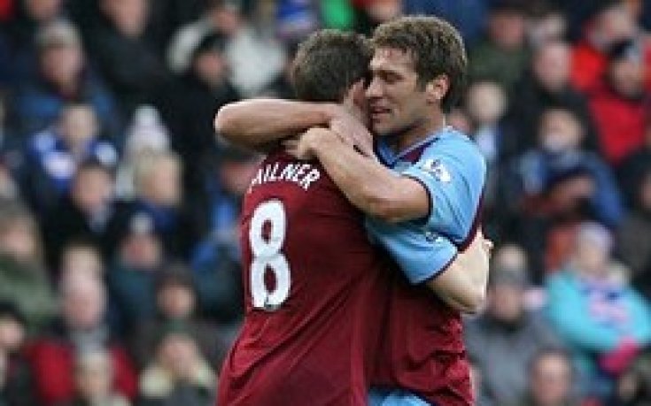 Стилиян Петров защити отиващия си Гарет Бари