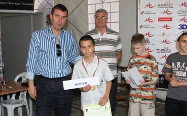 Невероятен обрат и рекорд в „Познай ходовете на Топалов”