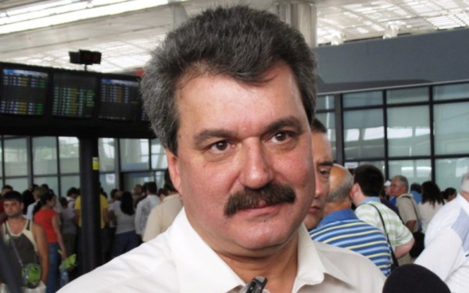Батков: Почвам сериозни промени в Левски