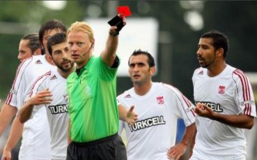 Съперникът на Черно море ПСВ надви турци в контрола