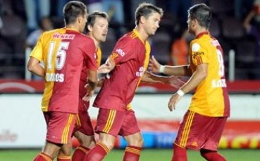 Емо Ангелов вкара на Галатасарай, но не стигна за победа
