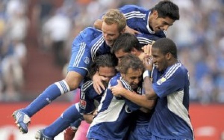 Шалке с класическа победа