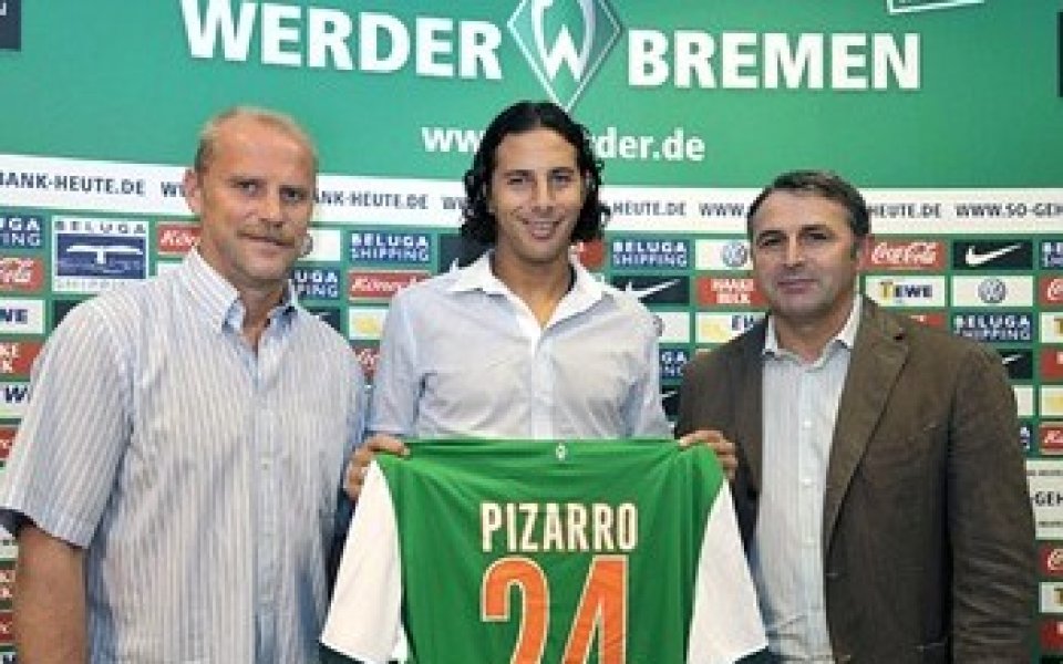 Клаудио Писаро подписа с Вердер до 2012