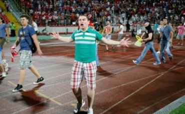 УЕФА разследва безредиците в Букурещ