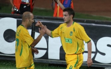 Генчев се контузи при победа, Бибишков не игра в дербито