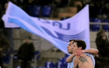 Лотито: Пандев и Ледесма не са извадени от състава