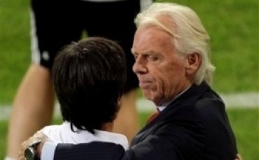 Лео Беенхакер направи за смях полската федерация