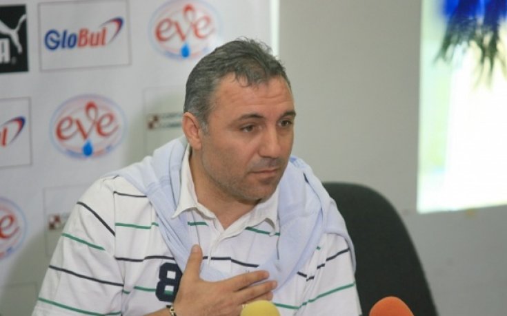 Стоичков пропуска събранието на БОК, подкрепя Стефка