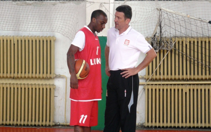 Тодор Стойков остава в Лукойл, чакат го за тренировки в сряда