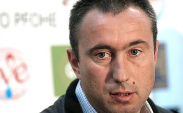 Мъри Стоилов ще следи изкъсо ЦСКА в Рим