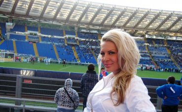 Симона Първанова вика за Лацио на Олимпико