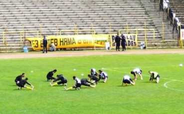Ботев тръгна за Бургас с двама дебютанти