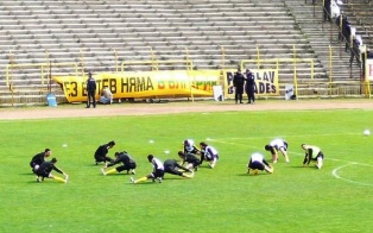 Ботев тръгна за Бургас с двама дебютанти