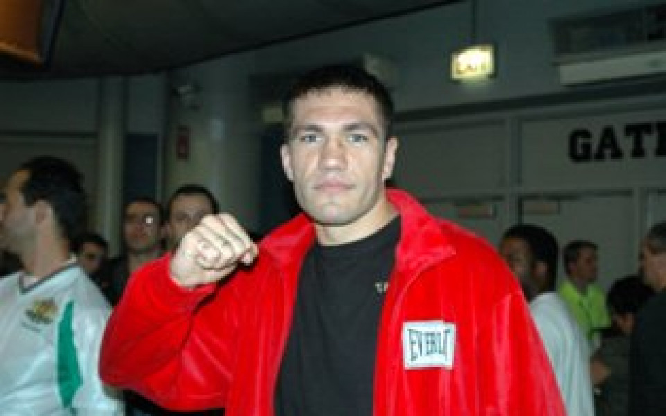 Кубрат Пулев излиза в подгряващ мач на Николай Валуев