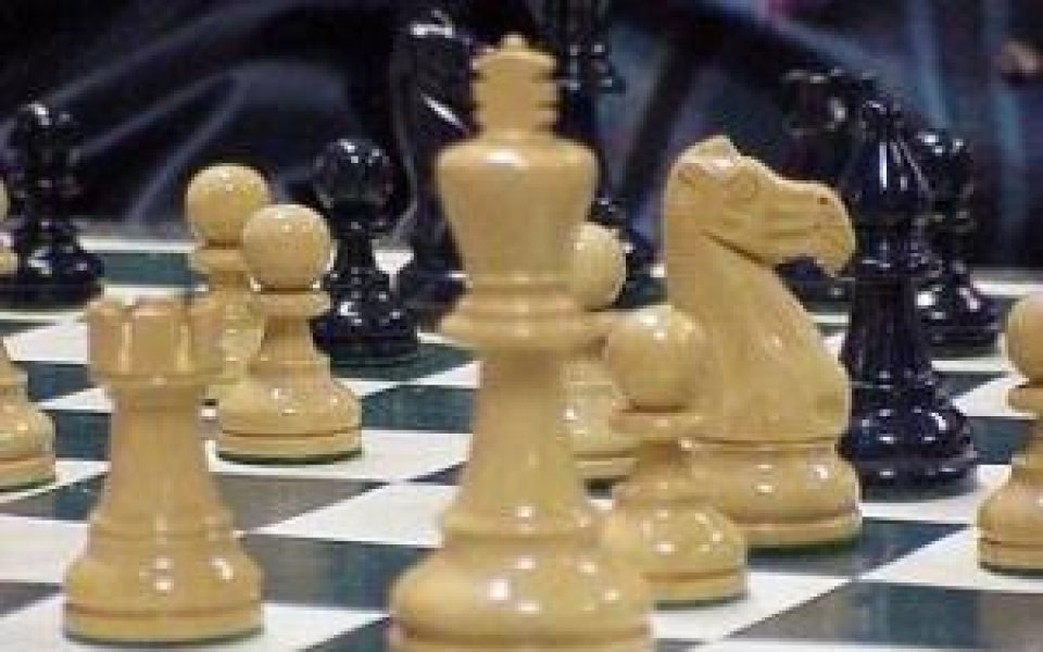Равен и загуба за България на Европейското отборно по шах
