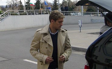 Стилиян Петров ще бие дузпите в Астън Вила