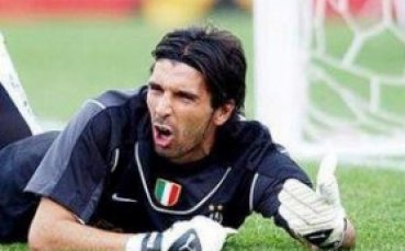 Буфон и Роси се присъединяват към тима на Италия