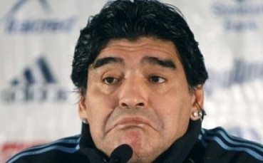 Марадона: Всеки може да падне от Испания