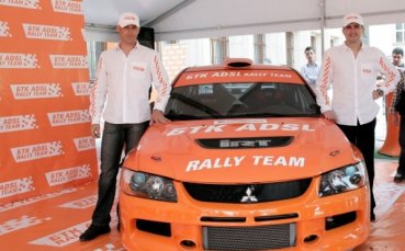 Топ пилотите ни правят шоу в подкрепа на деца с дислексия