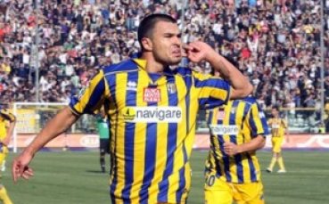 Божинов тренира наравно с другите в Парма