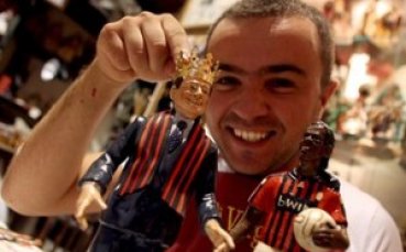 Роналдиньо: За мен г-н Берлускони е номер 1