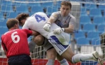 Наказаха Березуцкий и Игнашевич