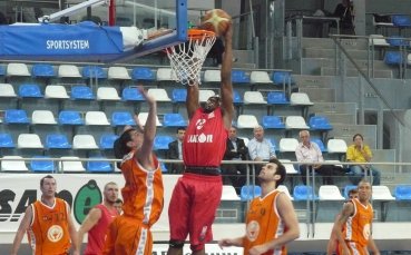 ЛукОйл посочи вратата на американеца Уелс