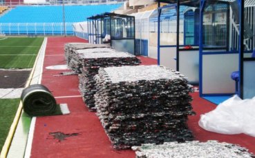 Новости по английски образец на „Лазур”