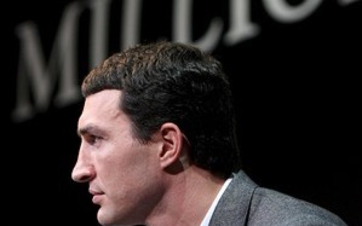 Владимир Кличко ще защитава титлите си срещу Еди Чеймбърс