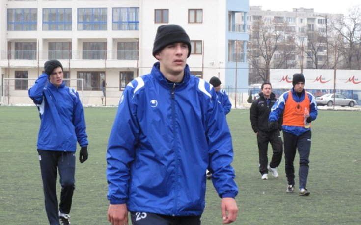 Нов Живко в защитата на Левски