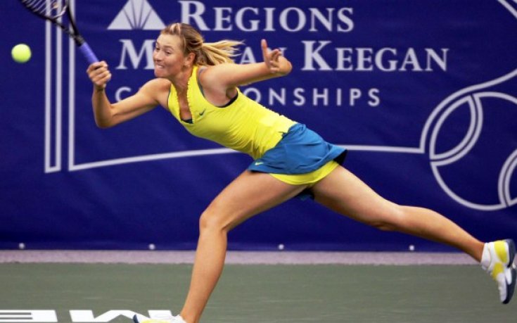 Мария Шарапова продължава в Мемфис