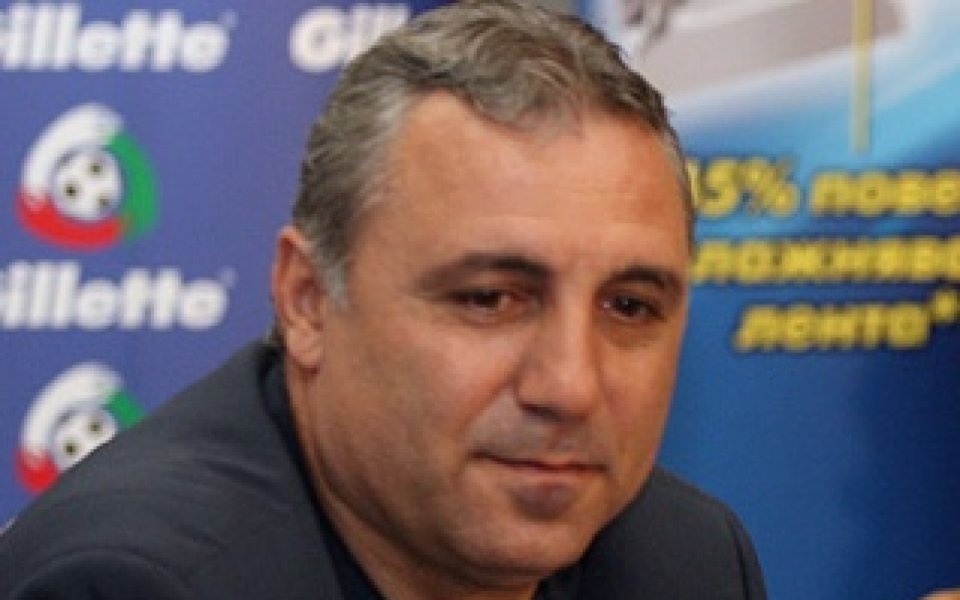 Христо Стоичков вече не е треньор на Мамелъди, назначиха му заместник
