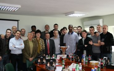 Премии и часовници надъхват Левски преди реванша с Рилецо